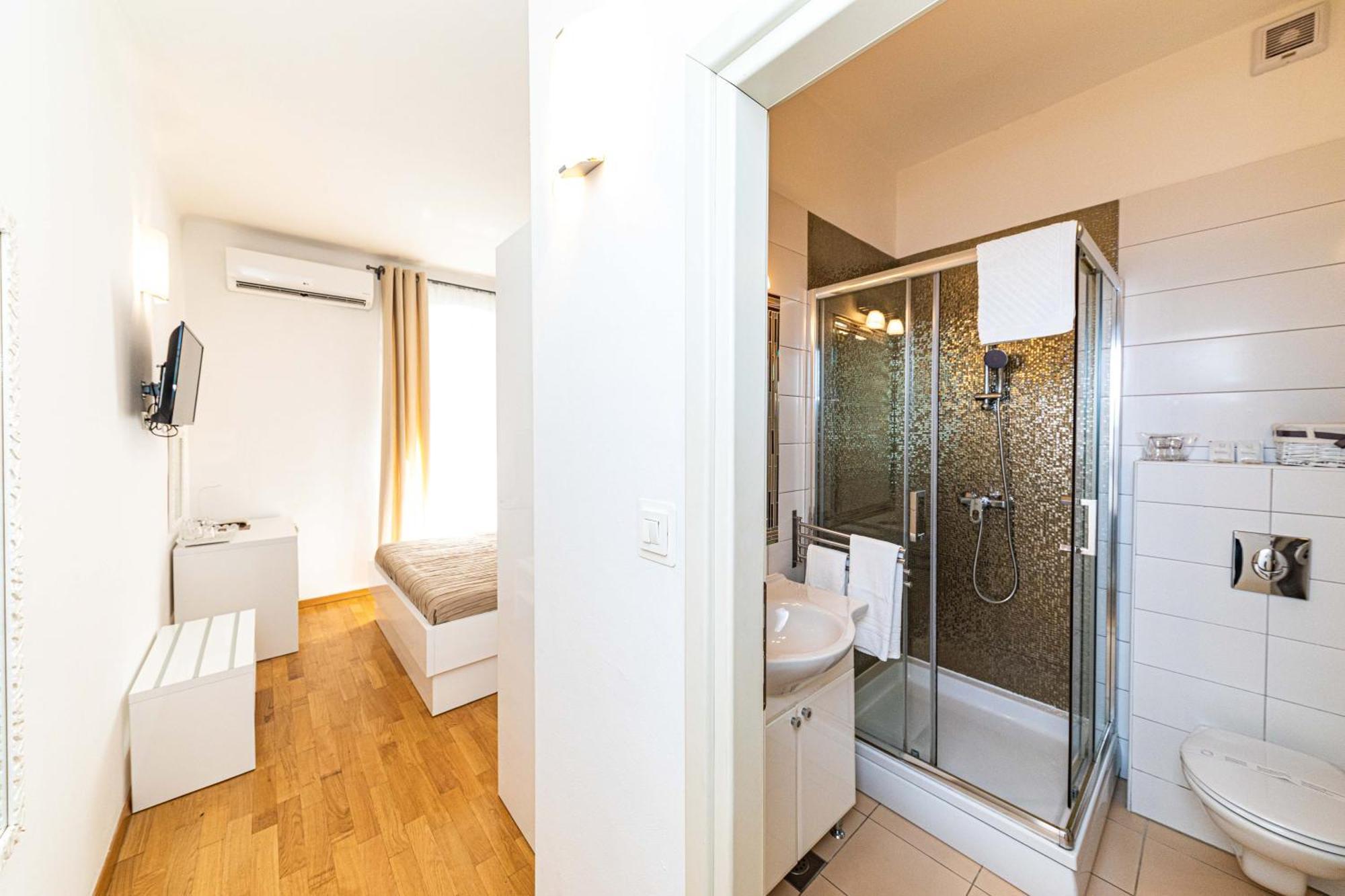 Riva City Rooms Split Habitación foto